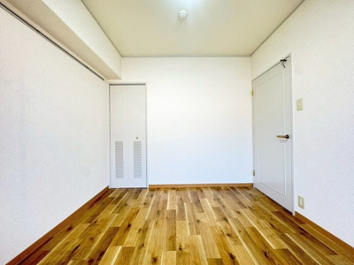 【寝室】 | ロイヤルアリスト