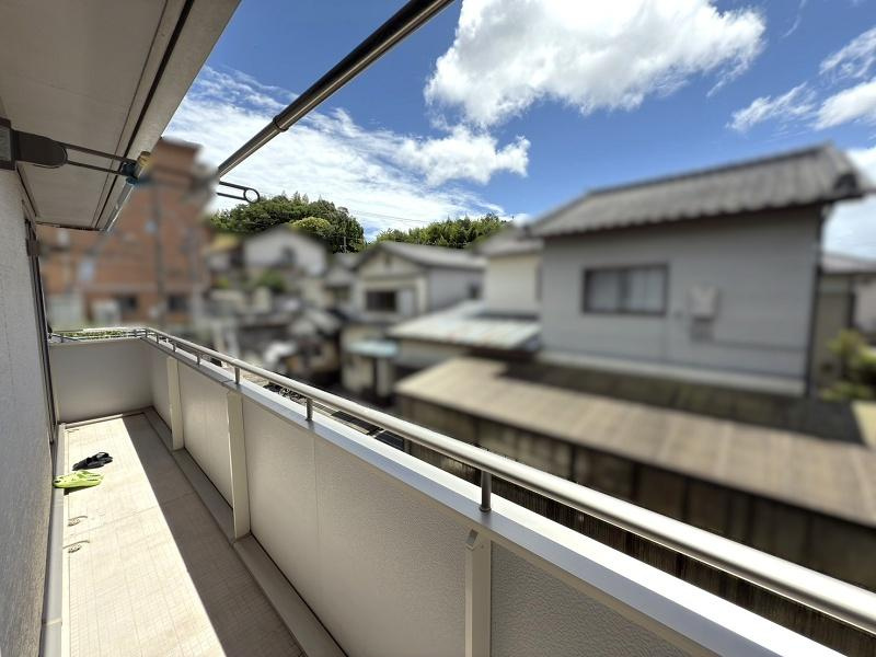 高知市薊野北町3丁目　中古戸建てのバルコニー