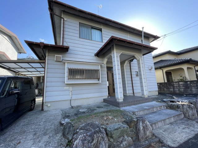 豊岡町長田　中古住宅の外観