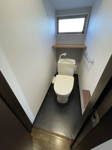 豊岡町長田　中古住宅のトイレ