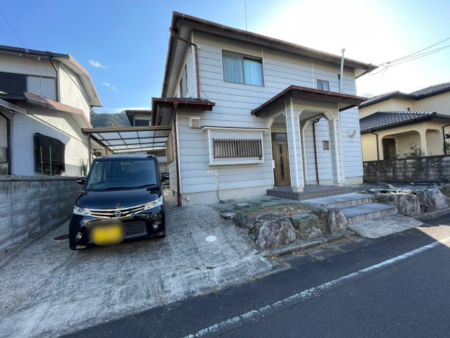 豊岡町長田　中古住宅の外観