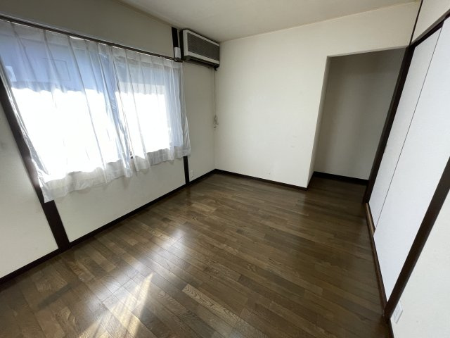 豊岡町長田　中古住宅の洋室