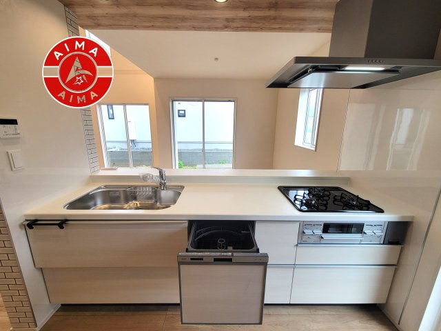 福岡市西区今宿上ノ原第1-7棟（4号棟）の内観：施工例|ご家族を近くに感じられる対面キッチンのLDK。会話もはずみそうですね。