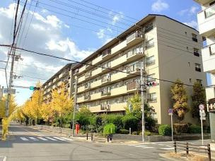 ニューセンバハイツの外観