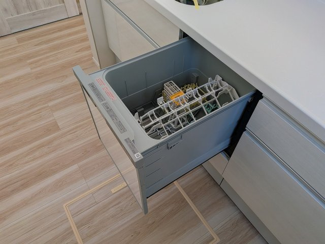 八王子市　緑町　新築一戸建て　９期のキッチン|～食洗機付き　食事後の食器洗いはお任せ、家族でゆっくりとくつろげます～