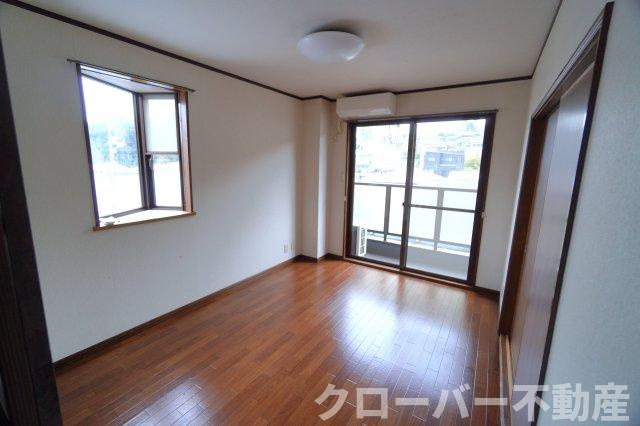 マイシティ大坂の洋室