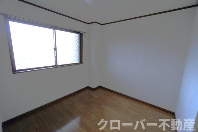 マイシティ大坂の洋室