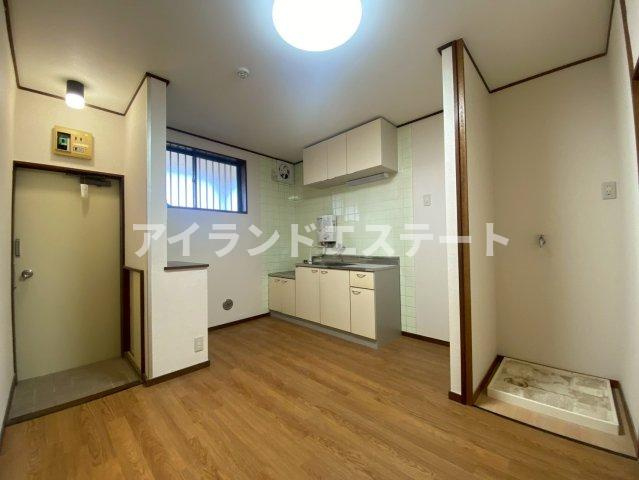 ハイム清芳　宅配BOX　陽当たり良好　バストイレ別の居間・リビング