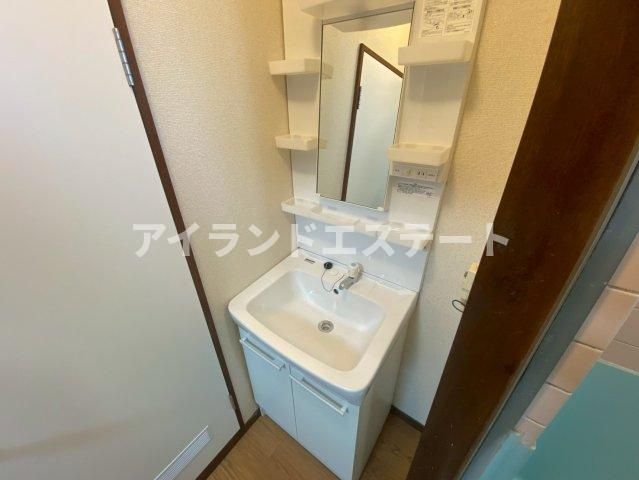 ハイム清芳　宅配BOX　陽当たり良好　バストイレ別の洗面所