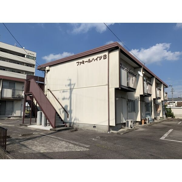 ファミールハイツＢの外観