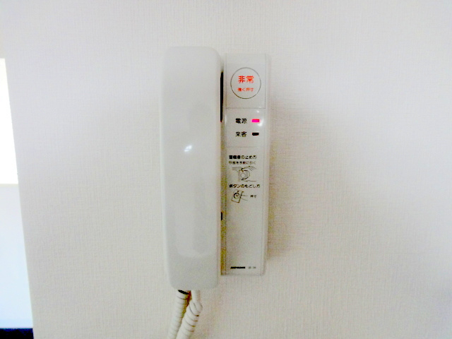 ViewTerrace売布Ⅲのセキュリティ|インターホンの受話器です
