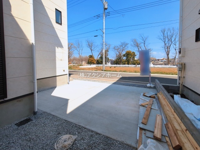 所沢市上安松・全8棟　新築一戸建　4号棟　の駐車場