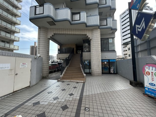 ダイナコート久留米駅前のエントランス