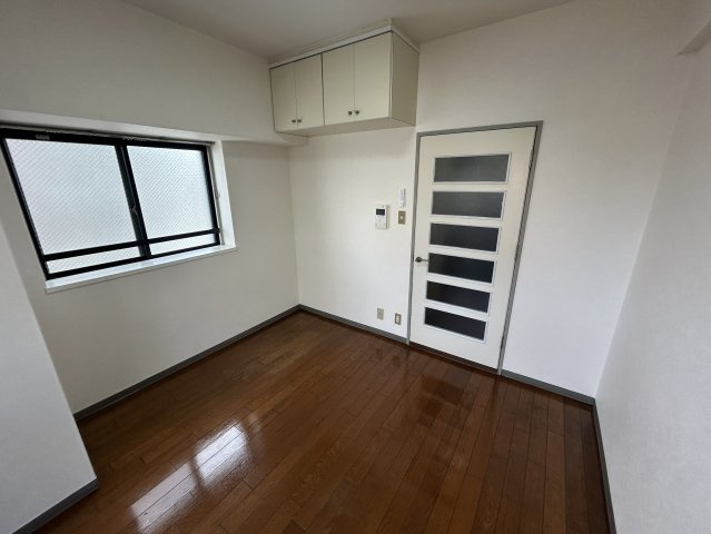 ダイナコート久留米駅前の居間・リビング