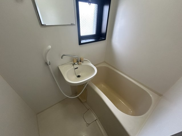 ダイナコート久留米駅前の浴室