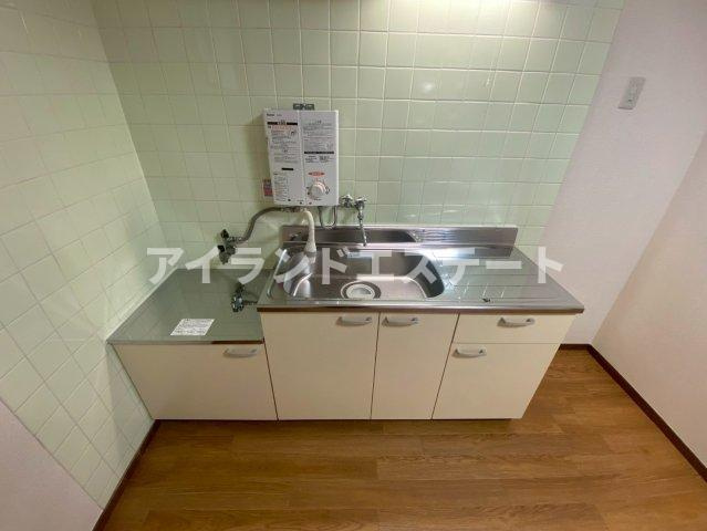 ハイム清芳　宅配BOX　陽当たり良好　独立洗面台のキッチン