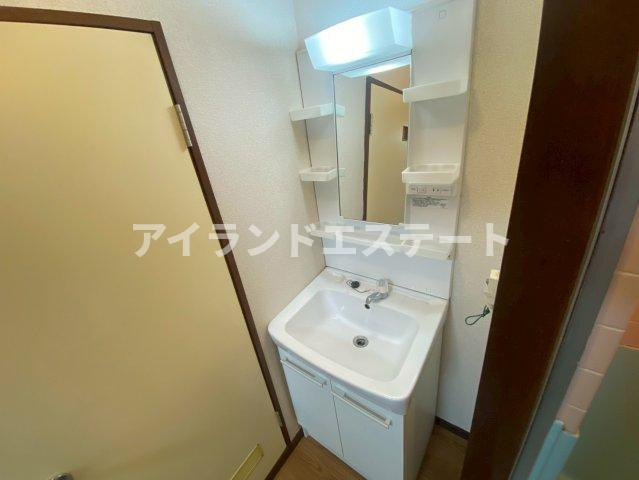 ハイム清芳　宅配BOX　陽当たり良好　独立洗面台の洗面所