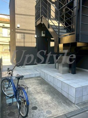 【エントランス】 | ローレル宝町