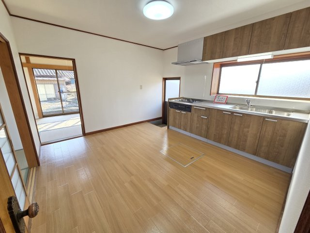みどり市笠懸町阿左美　中古住宅のキッチン|8帖のダイニングキッチンです。