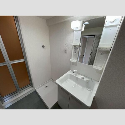 【洗面所】 | ヴィラスリースター鶴浜 | 洗面所です