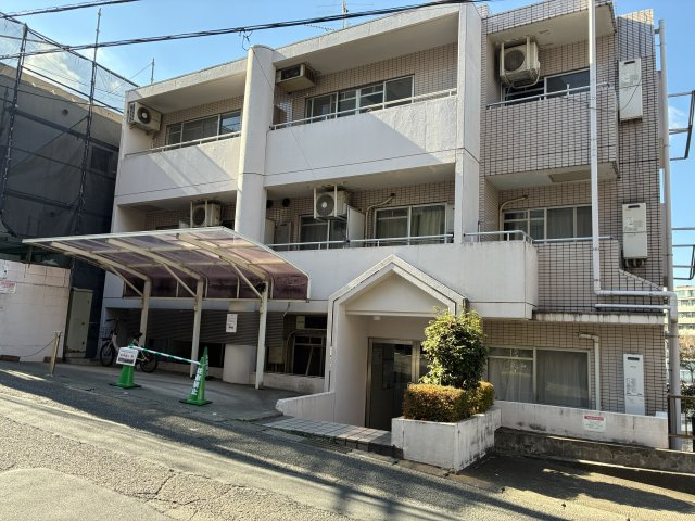 スカイコートたまプラーザの外観