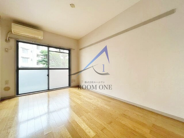 メゾンタカギの居間・リビング|洋室のお部屋です。