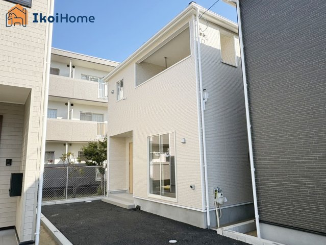 神戸市西区王塚台第6　3号棟　新築戸建の外観|【ホームページに現地動画掲載中】●年中無休：当日予約可●全8区画の新築戸建！地震に強い制振装置搭載♪