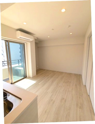 CLARITIA文京湯島の設備|インターネット無料
リビングと各洋室にエアコン付
リビングにダウンライト、洋室にシーリングライト付
南向き日当り良好
7階以上は隣の号室と接していない独立したプライバシー確保されたお部屋です