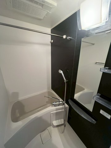 COCOFLAT中村橋の浴室