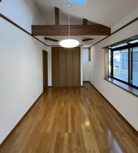 いわき市小名浜字林ノ上　中古戸建の洋室|大きなベッドを置いても余裕の広さの主寝室♪♪