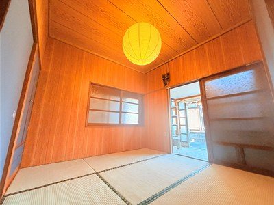 忠見貸家の洋室