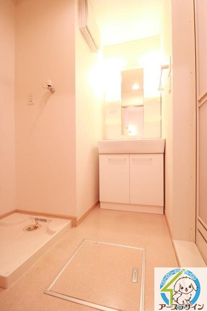 ミニョンⅤ番館の洗面所|パース写真