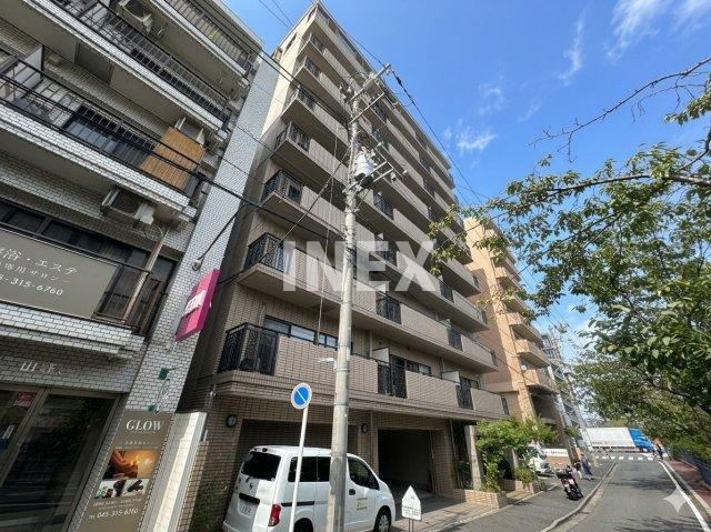 横浜市南区白金町１丁目の賃貸マンションの外観