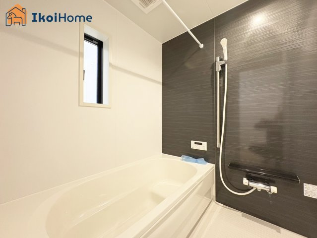 神戸市西区王塚台第6　4号棟　新築戸建の浴室|【ホームページに現地動画掲載中】●年中無休：当日予約可●1坪タイプユニットバス！浴室暖房乾燥機完備！