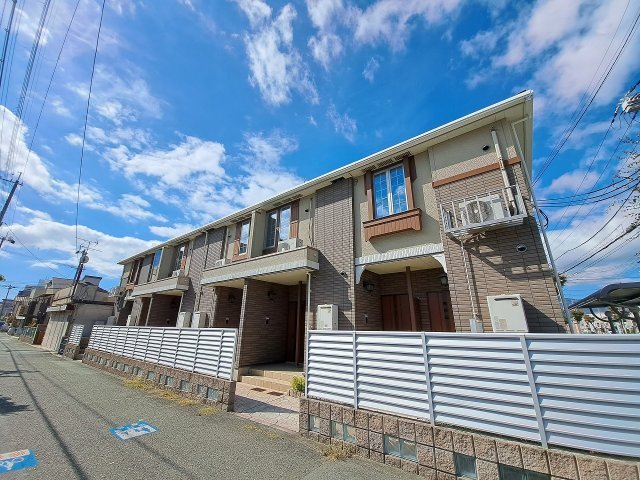 プリムローズ甲子園の外観