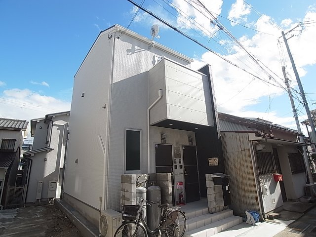 あんしん上沢駅の外観|ワンフロア1戸の綺麗なハイツ