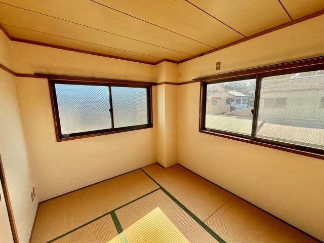 コーポエム・エヌ・中島の和室