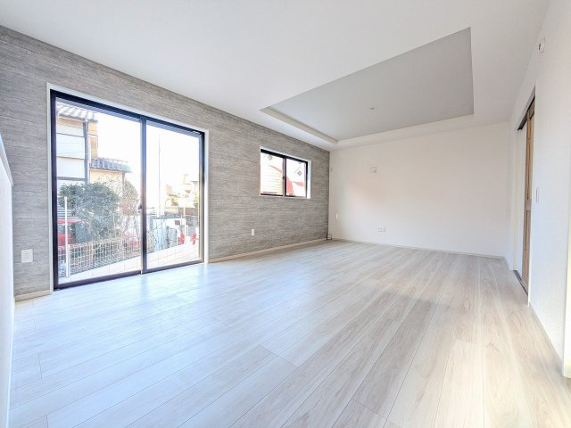 八王子市　緑町　新築一戸建て　９期の内装|～18.2帖の明るく開放感のあるLDK、家族団欒の時間をお過ごしいただけます～