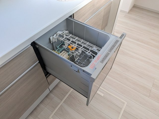 八王子市　緑町　新築一戸建て　９期のキッチン|～食洗機付き　食事後の食器洗いはお任せ、家族でゆっくりとくつろげます～