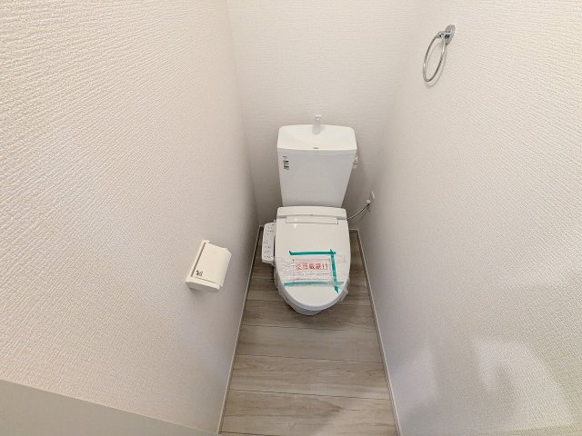 八王子市　緑町　新築一戸建て　９期のトイレ|～暖房温水洗浄機能付きトイレ　冬場は特に嬉しい機能ですね～