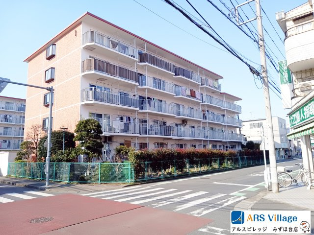 東武サンライトマンションもくれん1号棟の外観