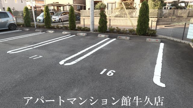 グランファミーユの駐車場|駐車場