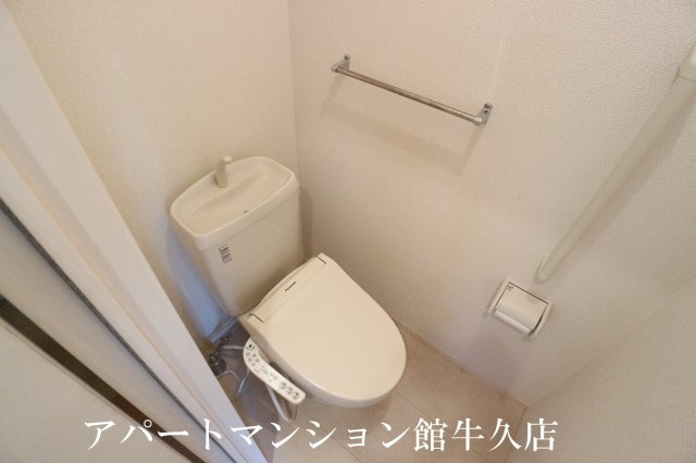 グランド メゾン Bのトイレ|もちろん温水洗浄暖房便座です
