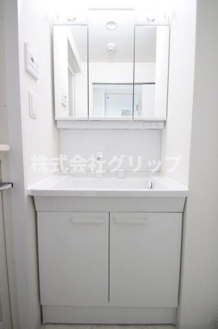 リヴシティ横濱末吉町弐番館の独立洗面台