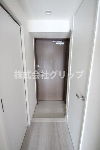リヴシティ横濱末吉町弐番館の玄関