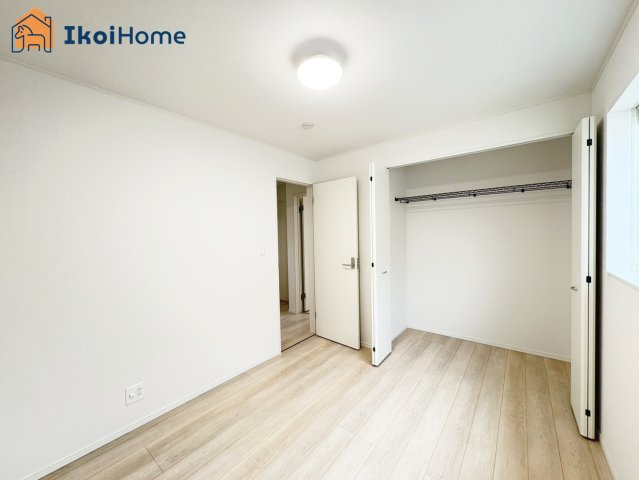 神戸市西区王塚台第6　5号棟　新築戸建の収納|【ホームページに現地動画掲載中】●年中無休：当日予約可●収納も広く、荷物が多いお子様なども安心です。