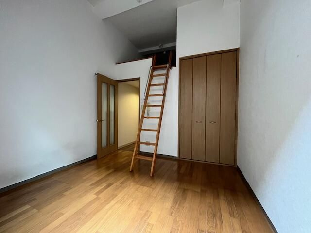 ハイツ市川の居間・リビング