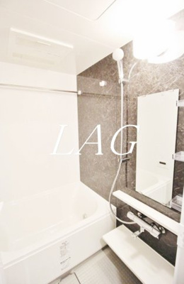 【浴室】 | ＶＡＬＥＮＴＩＡ麻布 | お風呂です。