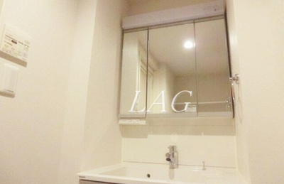 【洗面所】 | パークサイド六本木 | 洗面台です。