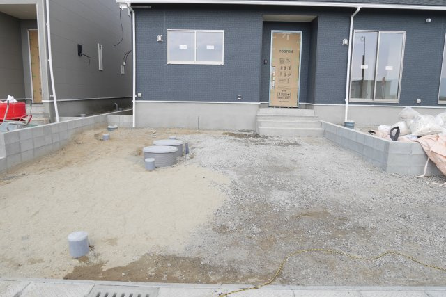 小郡市二森　オール電化平屋　アーネストワンの駐車場